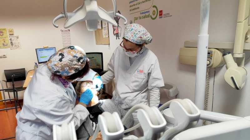 La Comunidad de Madrid aumenta un 10% las consultas de Salud Bucodental en los centros de Atención Primaria, con cerca de 1 millón